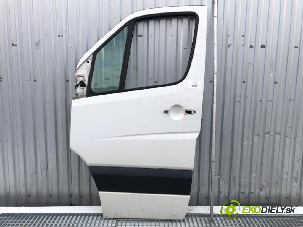 VW CARFTER 30 35 Autobus 2016 100 kW 2.0 TDI 1968 Dvere ľavy predný 