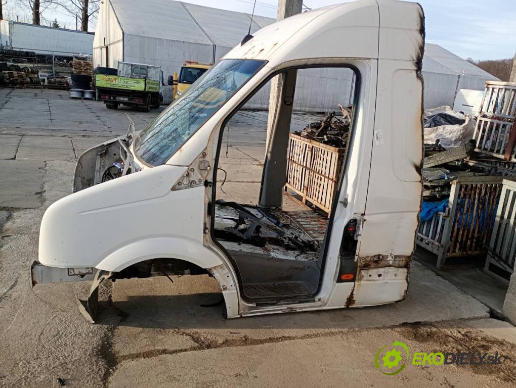 VW CARFTER 30 35 Autobus 2016 100 kW 2.0 TDI 1968 KAROSERIA ČTVRŤÁK PODŁUŻNICA levý pravá 
