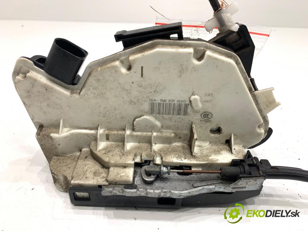 VW CC B7 coupe 2012 103 kW 2.0 TDI 1968 zámok dveře pravý zadní část 5N0839016G