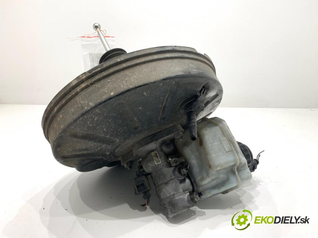 VW CC B7 coupe 2012 103 kW 2.0 TDI 1968 posilovač bŕzd 3C1614105AP