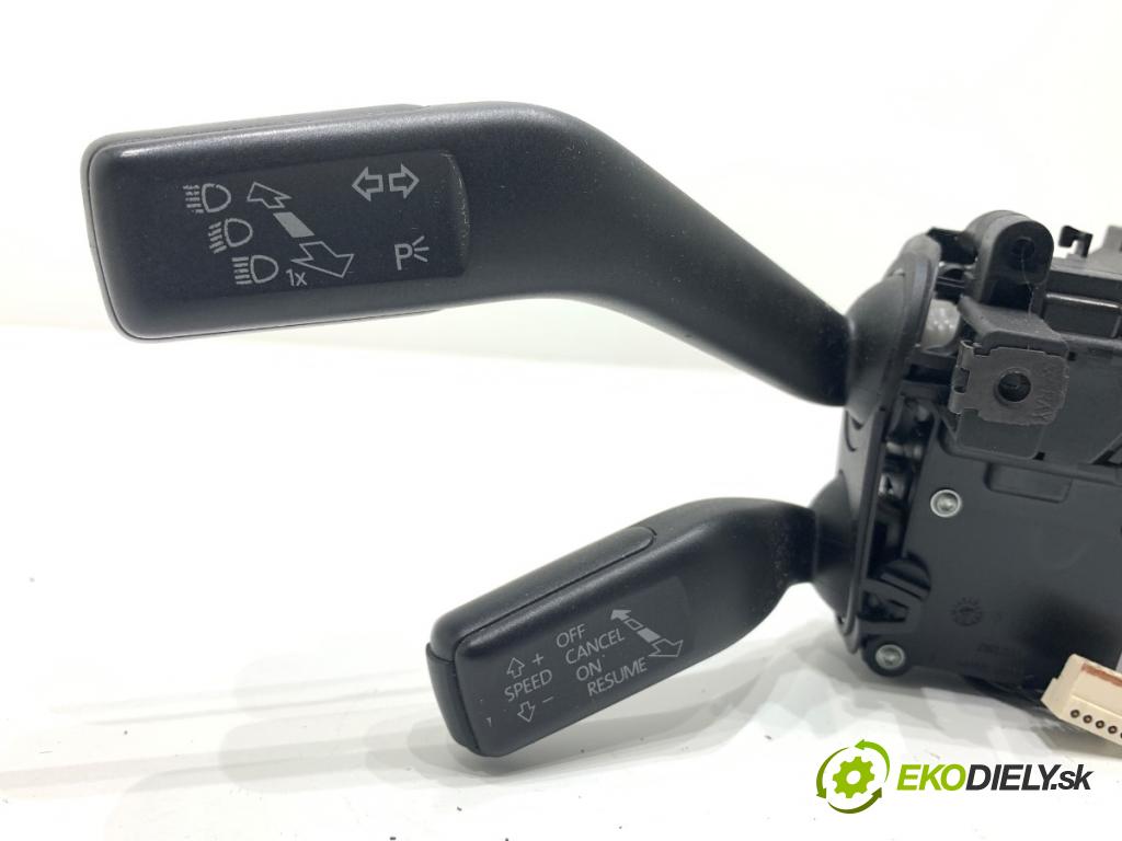 VW CC B7 coupe 2012 103 kW 2.0 TDI 1968 Prepínač kombinovaný 3C5953501BG (Prepínacie páčky pod volantom)