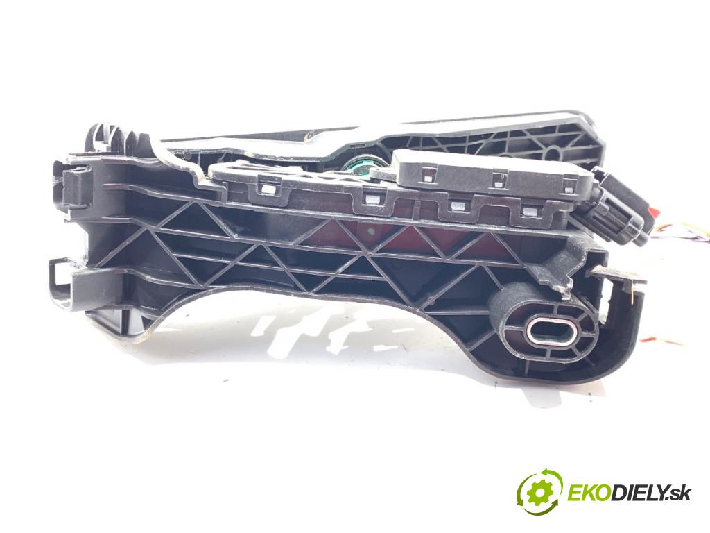 VW CC B7 coupe 2012 103 kW 2.0 TDI 1968 Potenciometer plynu 1K1723503AP (Potenciometer plynového pedálu)