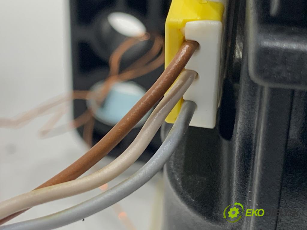 VW CC B7 coupe 2012 103 kW 2.0 TDI 1968 AirBag spolujazdca 3AA880204 (Airbag)