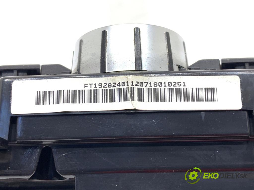 VW CC B7 coupe 2012 103 kW 2.0 TDI 1968 Panel ovládania kúrenia 3AA907044AG (Prepínacie páčky pod volantom)