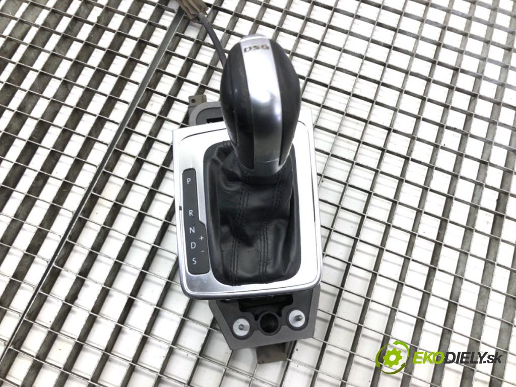 VW CC B7 coupe 2012 103 kW 2.0 TDI 1968 Kulisa 3AB713023A (Rýchlostná páka (kulisa))