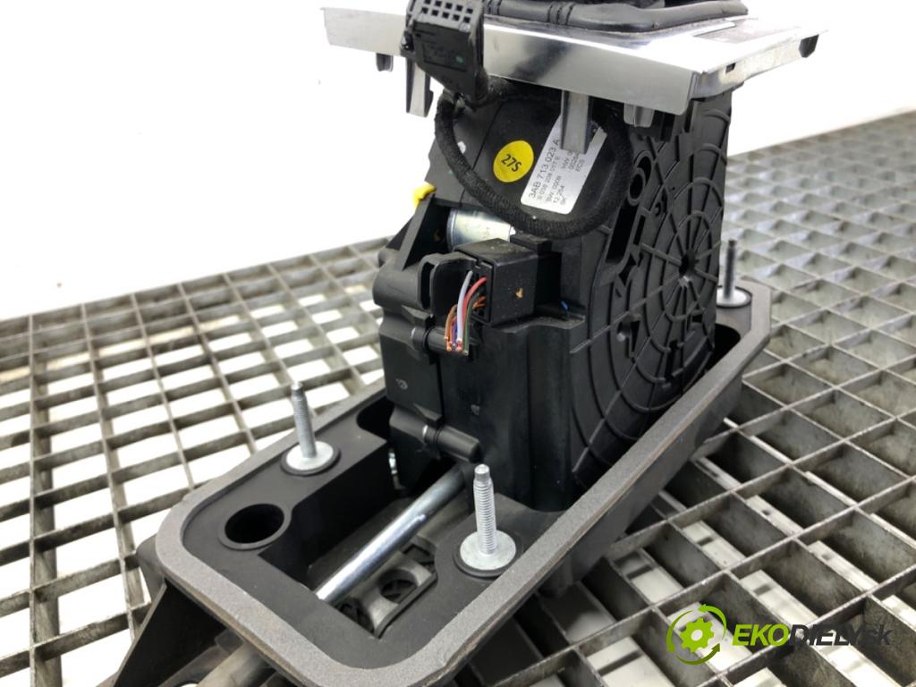 VW CC B7 coupe 2012 103 kW 2.0 TDI 1968 Kulisa 3AB713023A (Rýchlostná páka (kulisa))