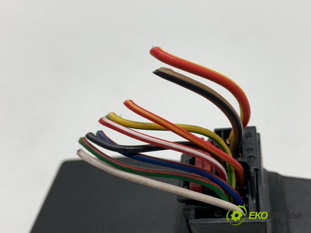 VW CC B7 coupe 2012 103 kW 2.0 TDI 1968 blokáda volantu 3C0905861J (Riadenie ostatné)