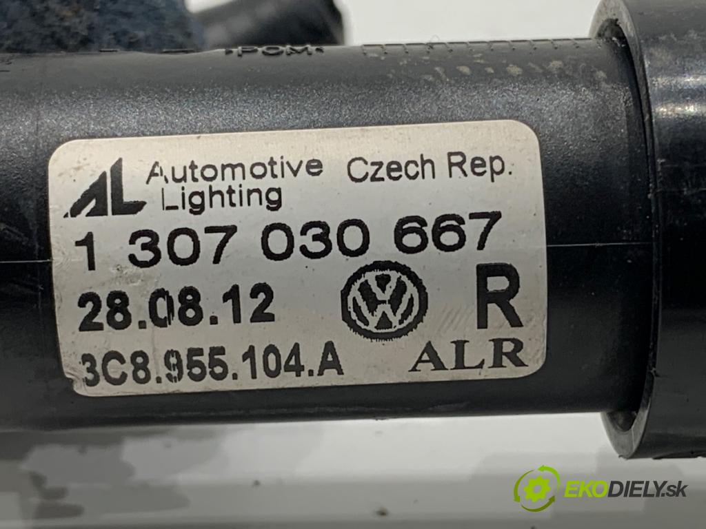 VW CC B7 coupe 2012 103 kW 2.0 TDI 1968 ostřikovače světla pravý přední část 3C8955104A
