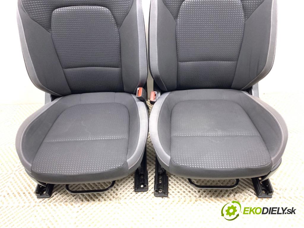 FORD FOCUS IV liftback 2019 88 kW 1.5 EcoBlue 1499 Sedadlá, sedačky Sedadlo bočné