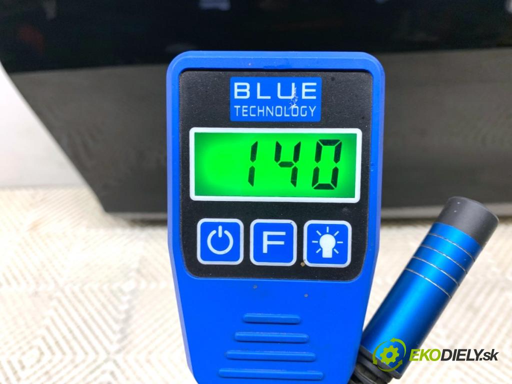 FORD FOCUS IV liftback 2019 88 kW 1.5 EcoBlue 1499 Dvere ľavy predný