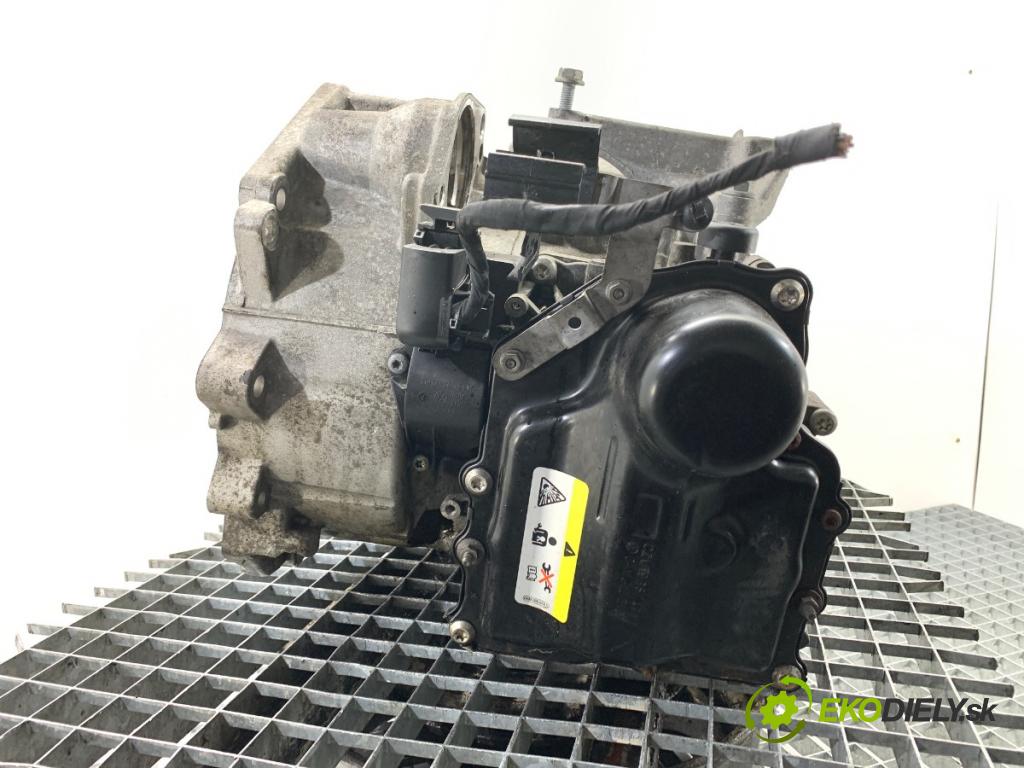 VW TOURAN nadwozie wielkoprzestrzenne (MPV) 2017 132 kW 1.8 TSI 1798 Prevodovka SMV (Prevodovka)