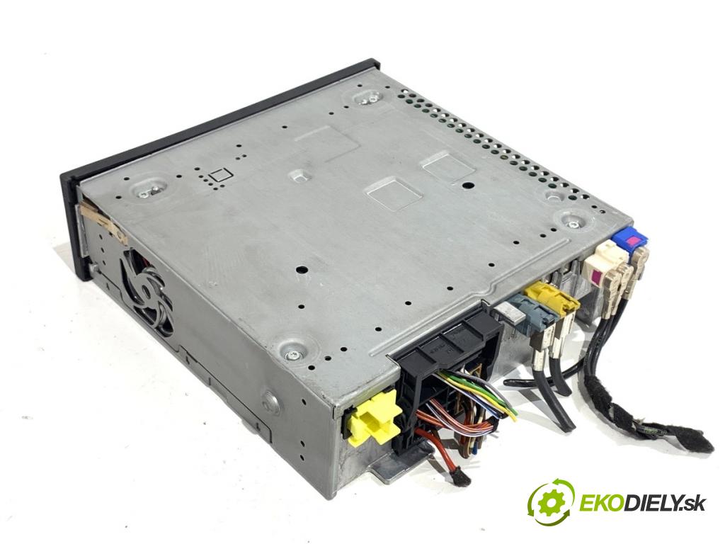 VW TOURAN nadwozie wielkoprzestrzenne (MPV) 2017 132 kW 1.8 TSI 1798 čítač navigácie 5NA035043A (Elektrosúčasti ostatné)