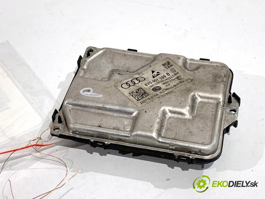 VW TOURAN nadwozie wielkoprzestrzenne (MPV) 2017 132 kW 1.8 TSI 1798 Menič XENON 8V0907399B (Riadiaca jednotka xenónu)