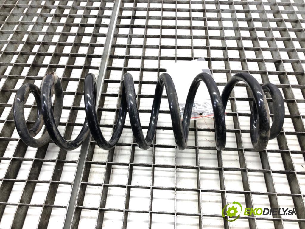 VW TOURAN nadwozie wielkoprzestrzenne (MPV) 2017 132 kW 1.8 TSI 1798 pružina zadní část  (Klika dveří ostatní)
