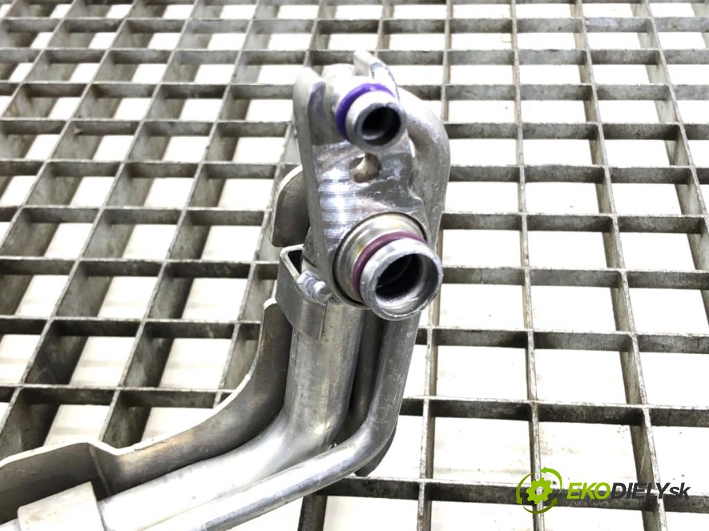 VW TOURAN nadwozie wielkoprzestrzenne (MPV) 2017 132 kW 1.8 TSI 1798 rúrka klimatizace 5QB816738A (Trubka klimatizace)