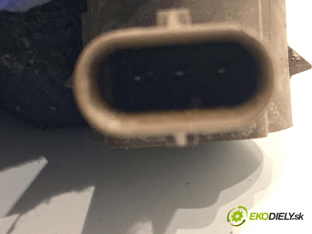 VW TOURAN nadwozie wielkoprzestrzenne (MPV) 2017 132 kW 1.8 TSI 1798 Snímač PDC 5Q0919275B