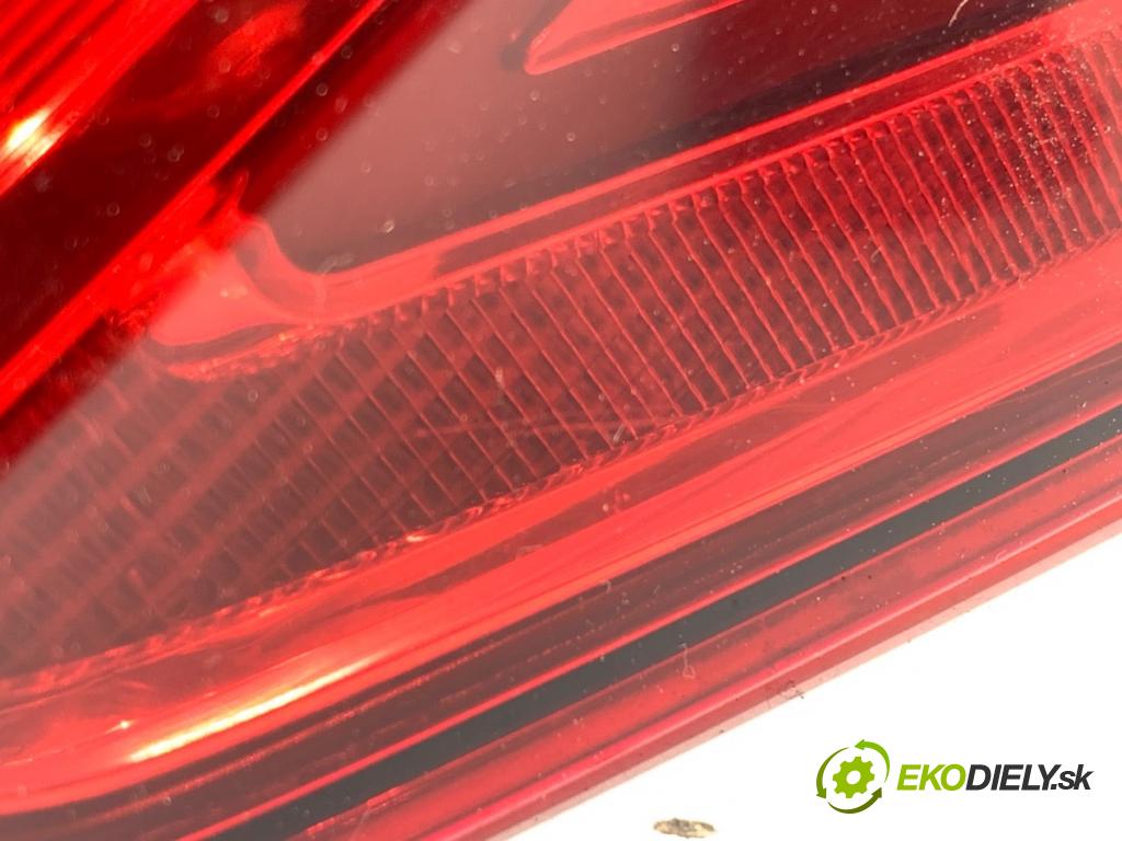 VW TOURAN nadwozie wielkoprzestrzenne (MPV) 2017 132 kW 1.8 TSI 1798 světlo zadní část pravá vnitřní 5TA945308B (Klika dveří ostatní)