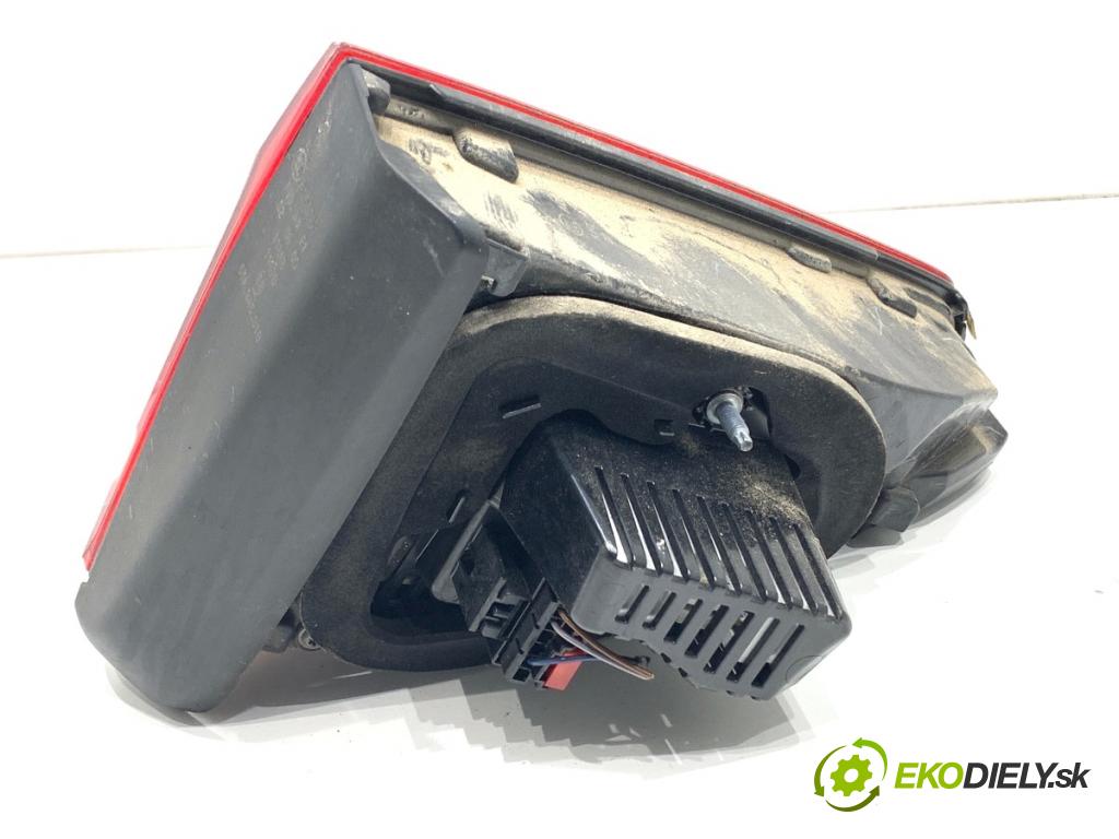 VW TOURAN nadwozie wielkoprzestrzenne (MPV) 2017 132 kW 1.8 TSI 1798 světlo zadní část pravá vnitřní 5TA945308B (Klika dveří ostatní)