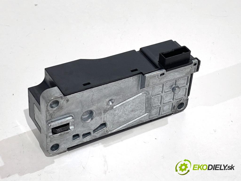 VW TOURAN nadwozie wielkoprzestrzenne (MPV) 2017 132 kW 1.8 TSI 1798 blokáda volantu 3Q0905861 (Riadenie ostatné)