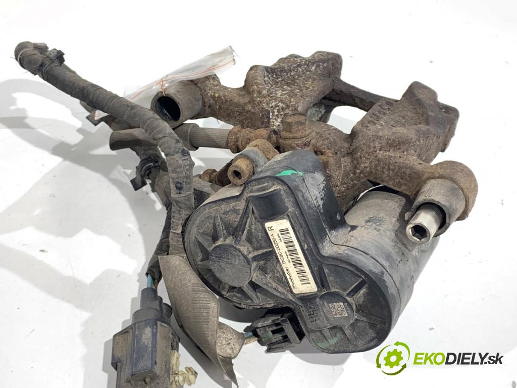 FORD MONDEO MK5 liftback 2017 110 kW 2.0 TDCi 1998 Brzdič strmeň pravy zad DG9C-2D250-A