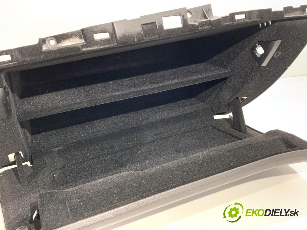 FORD MONDEO MK5 liftback 2017 110 kW 2.0 TDCi 1998 Priehradka, kastlík spolujazdca DS73-13570-A (Priehradka (kastlík))