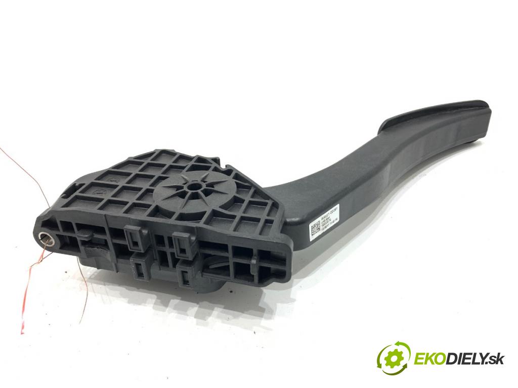 FORD MONDEO MK5 liftback 2017 110 kW 2.0 TDCi 1998 Potenciometer plynu  (Potenciometer plynového pedálu)