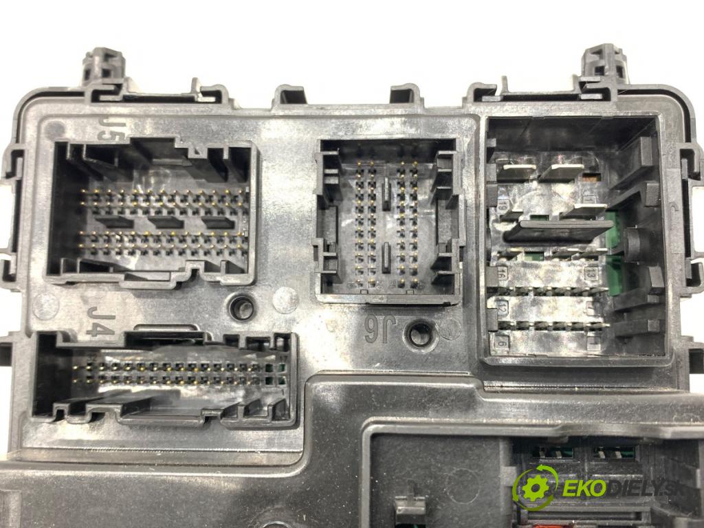 FORD MONDEO MK5 liftback 2017 110 kW 2.0 TDCi 1998 Modul BCM HU5T-15604-CFE (Riadiaca jednotka ostatné)