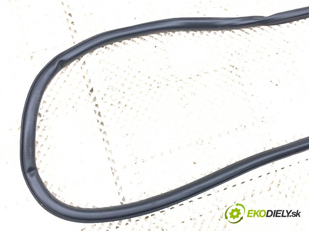 FORD MONDEO MK5 liftback 2017 110 kW 2.0 TDCi 1998 těsnění dveře zadní část levá strana  (Karoserie ostatní)