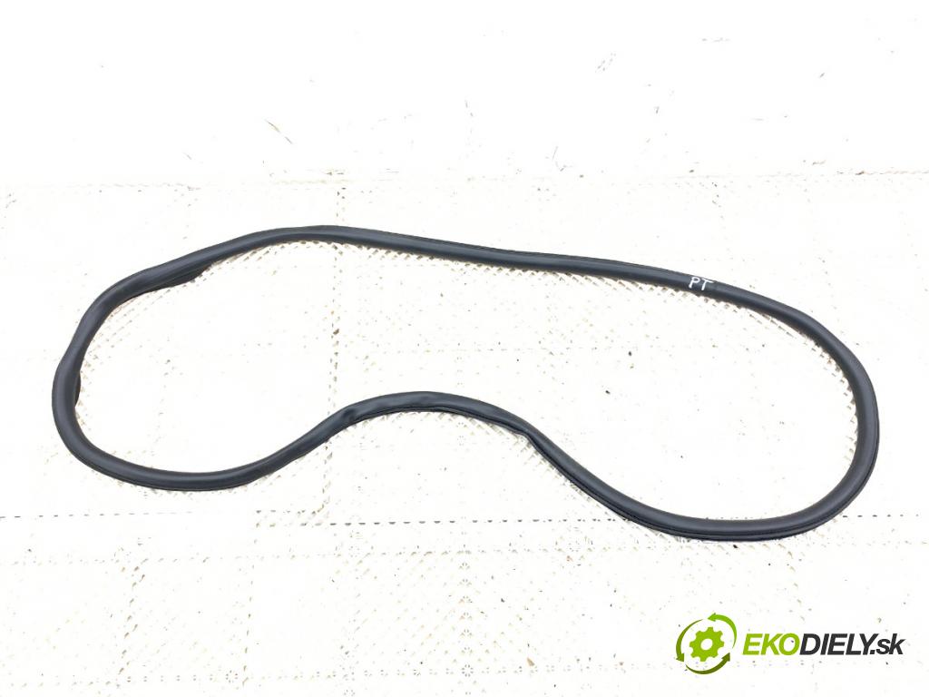 FORD MONDEO MK5 liftback 2017 110 kW 2.0 TDCi 1998 těsnění dveře zadní část pravá  (Karoserie ostatní)