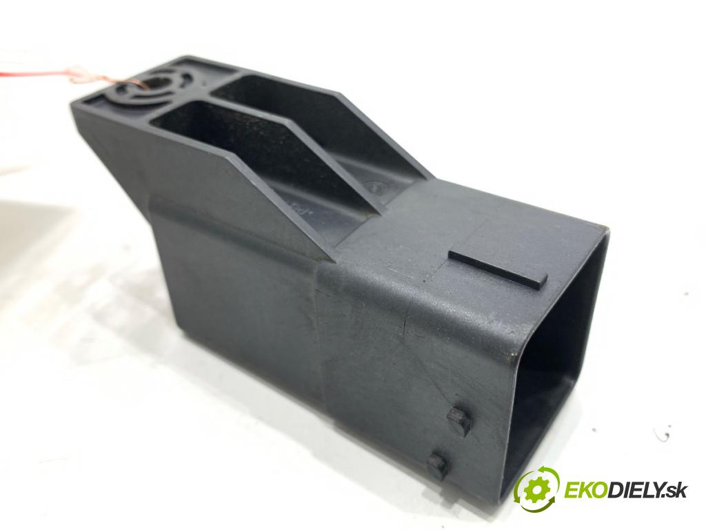 FORD MONDEO MK5 liftback 2017 110 kW 2.0 TDCi 1998 relé sviečok žhavenia 9803299780 (Relé)