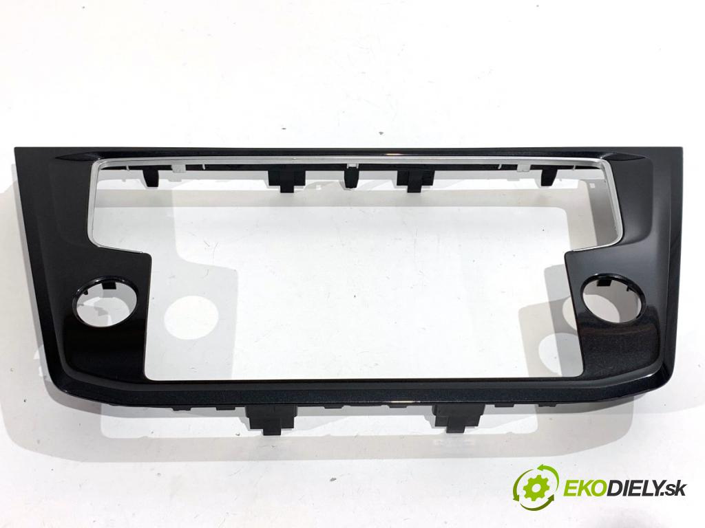 VW TIGUAN SUV 2017 110 kW 2.0 TDI 4motion 1968 lišty kryt 5NB864263 5NA858071C (Lišta)