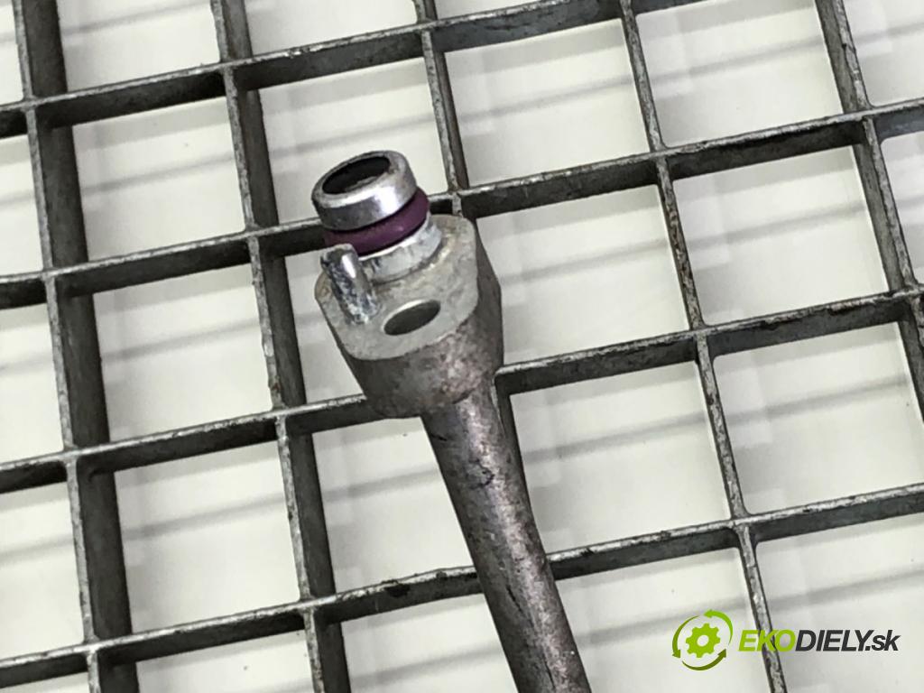 VW TIGUAN SUV 2017 110 kW 2.0 TDI 4motion 1968 rúrka klimatizace 5QF816741B (Trubka klimatizace)