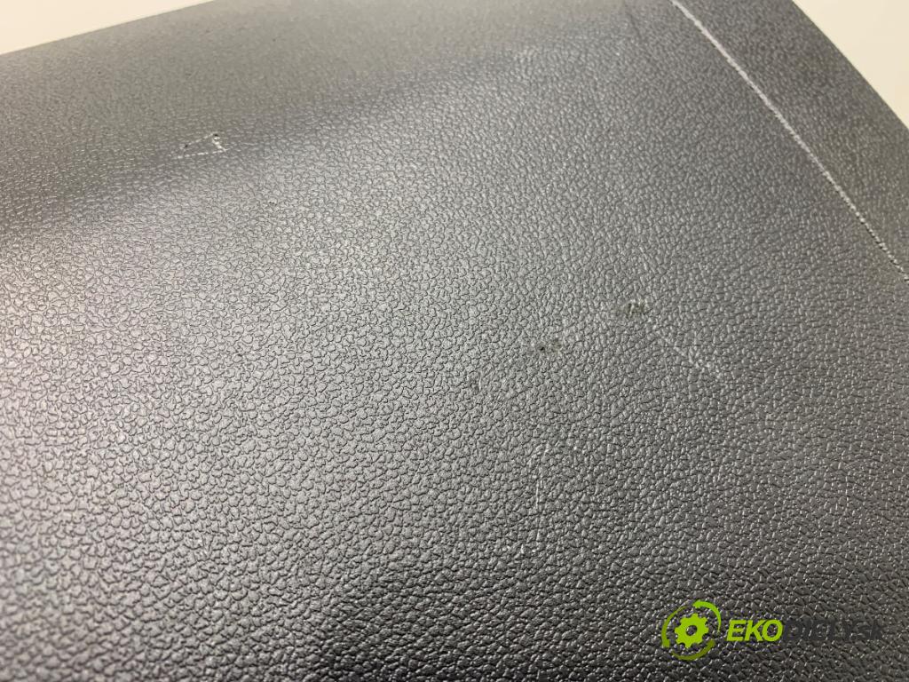 VW TIGUAN SUV 2017 110 kW 2.0 TDI 4motion 1968 Priehradka, kastlík spolujazdca 5NB857097C (Priehradka (kastlík))