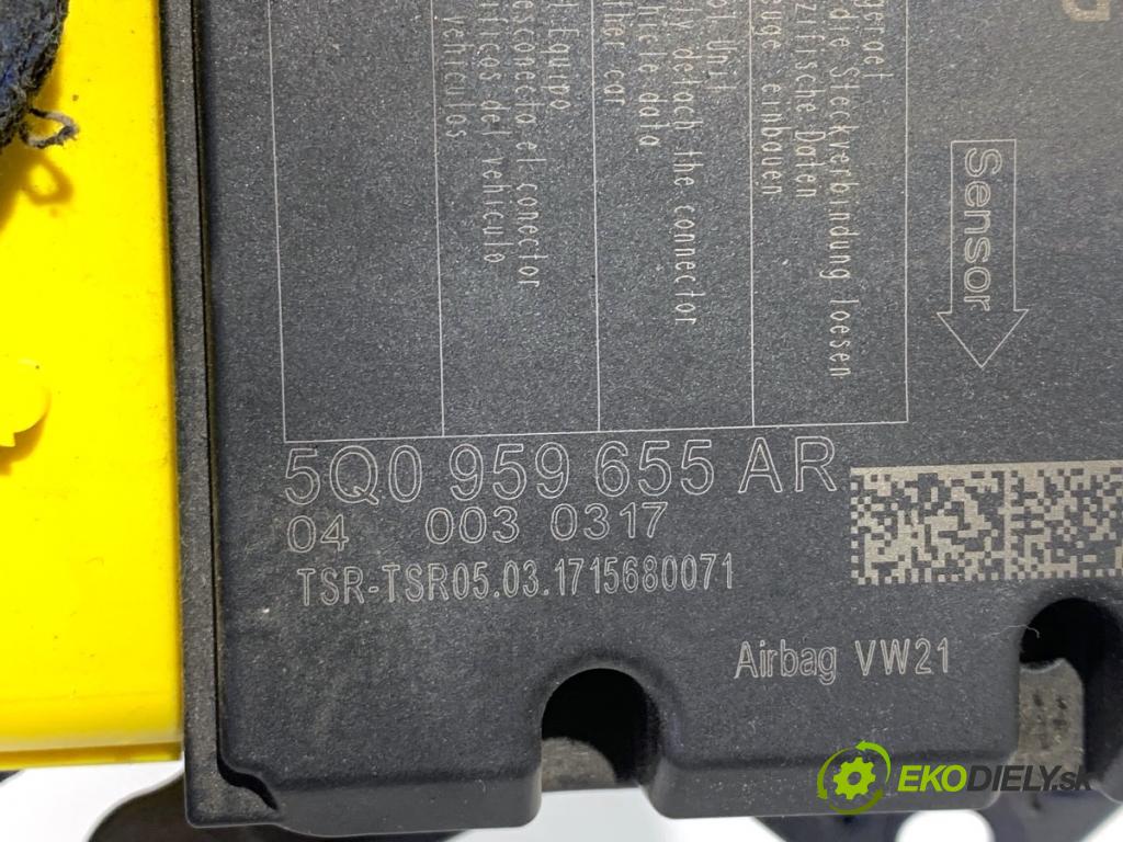 VW TIGUAN SUV 2017 110 kW 2.0 TDI 4motion 1968 senzor airbag 5Q0959655AR (Snímač)