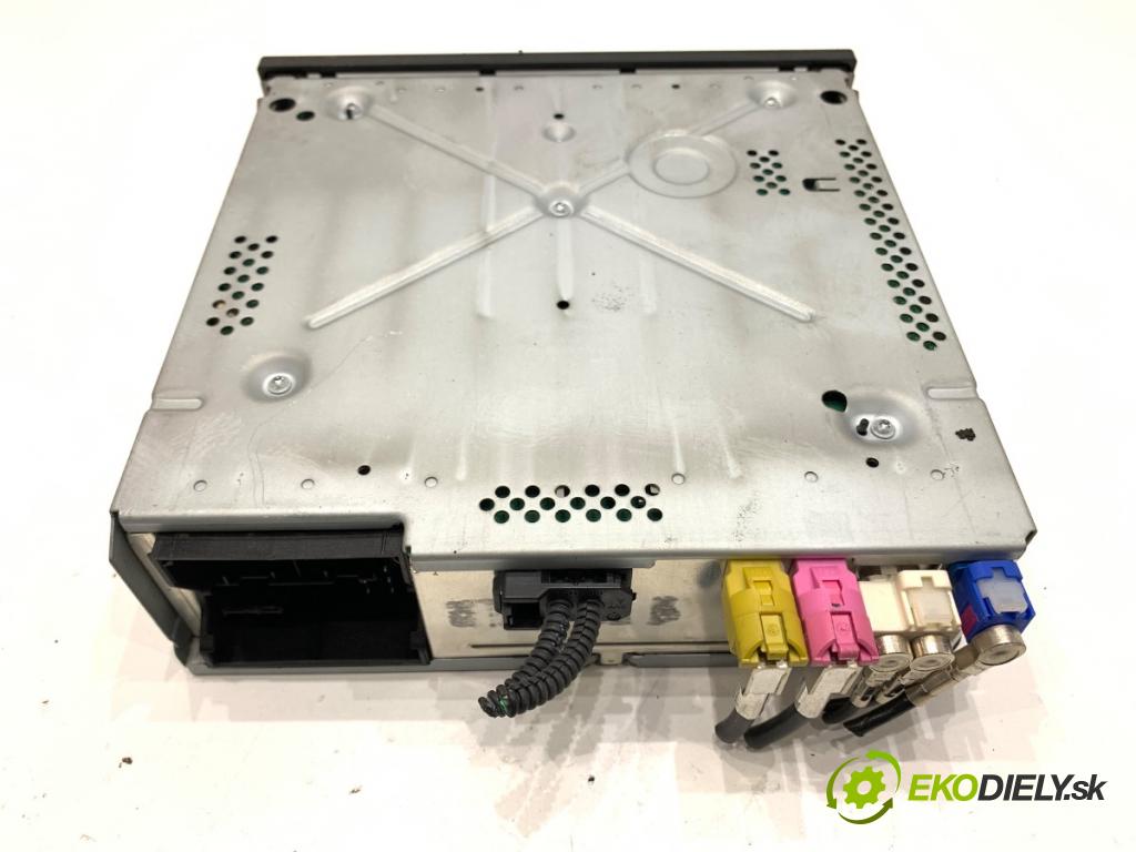 VW TIGUAN SUV 2017 110 kW 2.0 TDI 4motion 1968 Menič CD 3Q0035864B (CD menič)