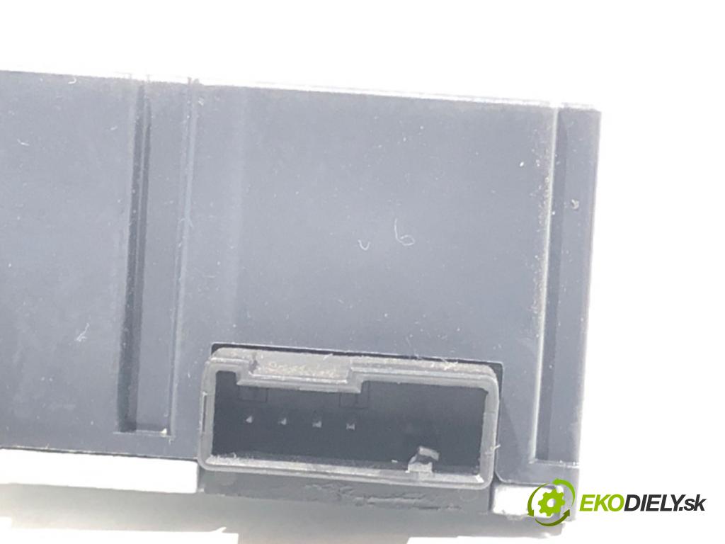 VW TIGUAN SUV 2017 110 kW 2.0 TDI 4motion 1968 blokáda volantu 3Q0905861 (Riadenie ostatné)