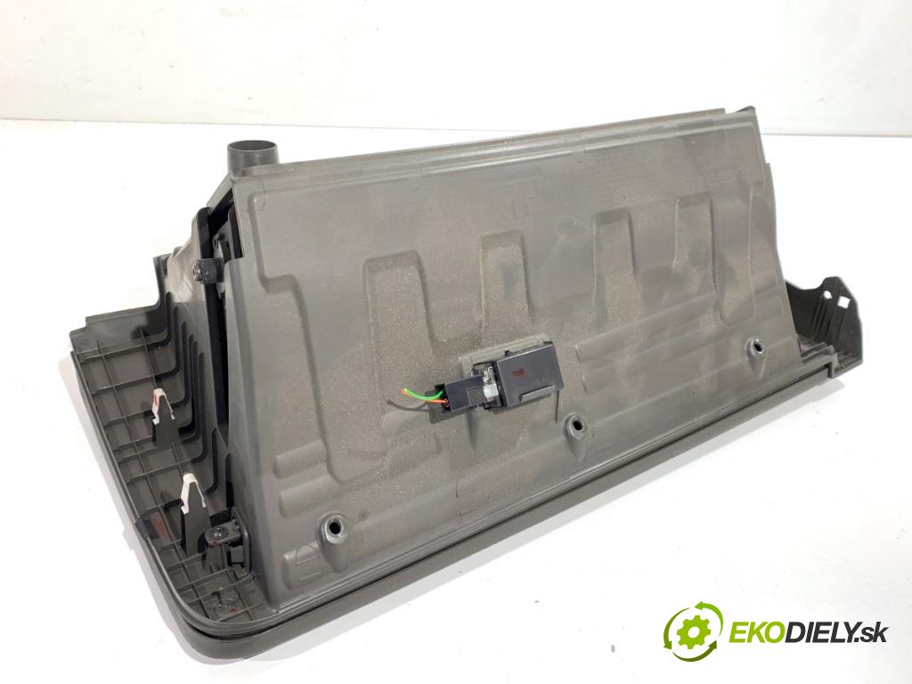 KIA SPORTAGE III SUV 2010 85 kW 1.7 CRDi 1685 Priehradka, kastlík spolujazdca 10SL1-54200 (Priehradka (kastlík))