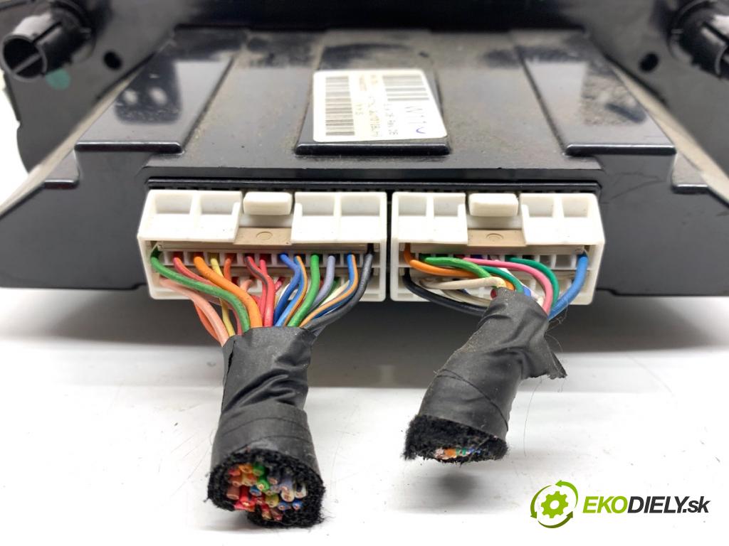 KIA SPORTAGE III SUV 2010 85 kW 1.7 CRDi 1685 Panel ovládania kúrenia 97250-3U101 (Prepínacie páčky pod volantom)