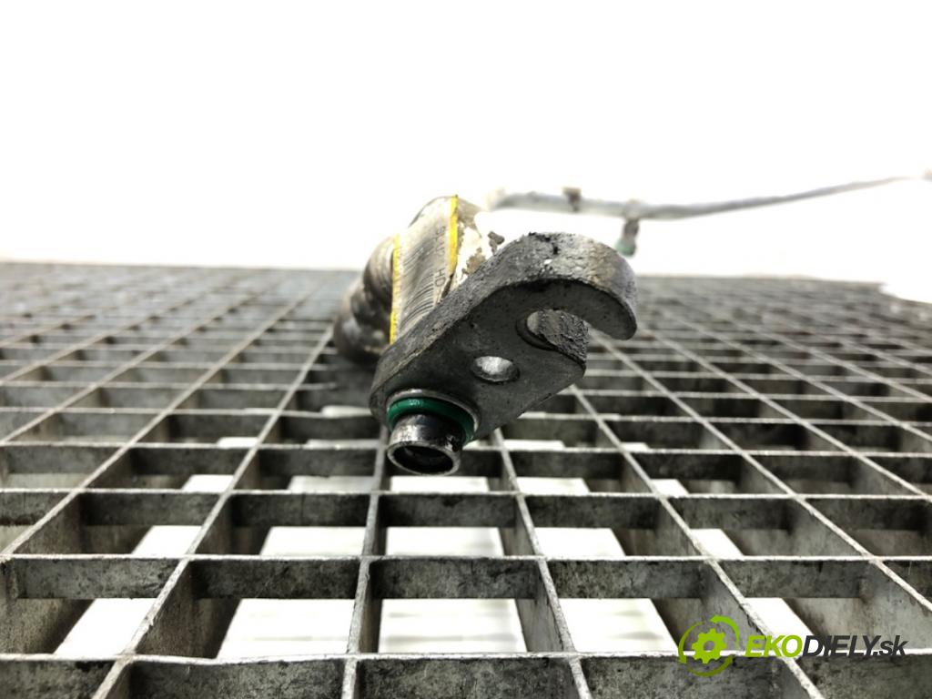 KIA SPORTAGE III SUV 2010 85 kW 1.7 CRDi 1685 rúrka klimatizácie  (Rúrka klimatizácie)