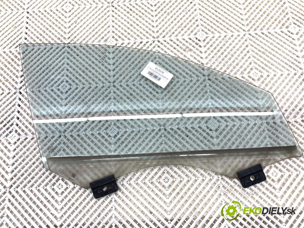 AUDI A8 D4 sedan 2011 258 kW 4.2 TDI quattro 4134 Okno pravy predný DVOJNÁSOBNÝ: 