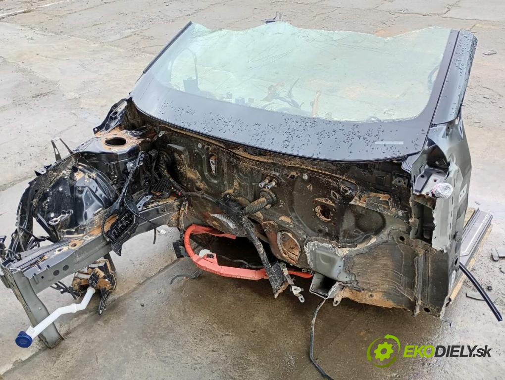 TOYOTA C-HR SUV  72 kW 1.8 Hybrid (ZYX10_, ZYX11_) 1798 KAROSERIA ČTVRŤÁK PODŁUŻNICA pravá 
