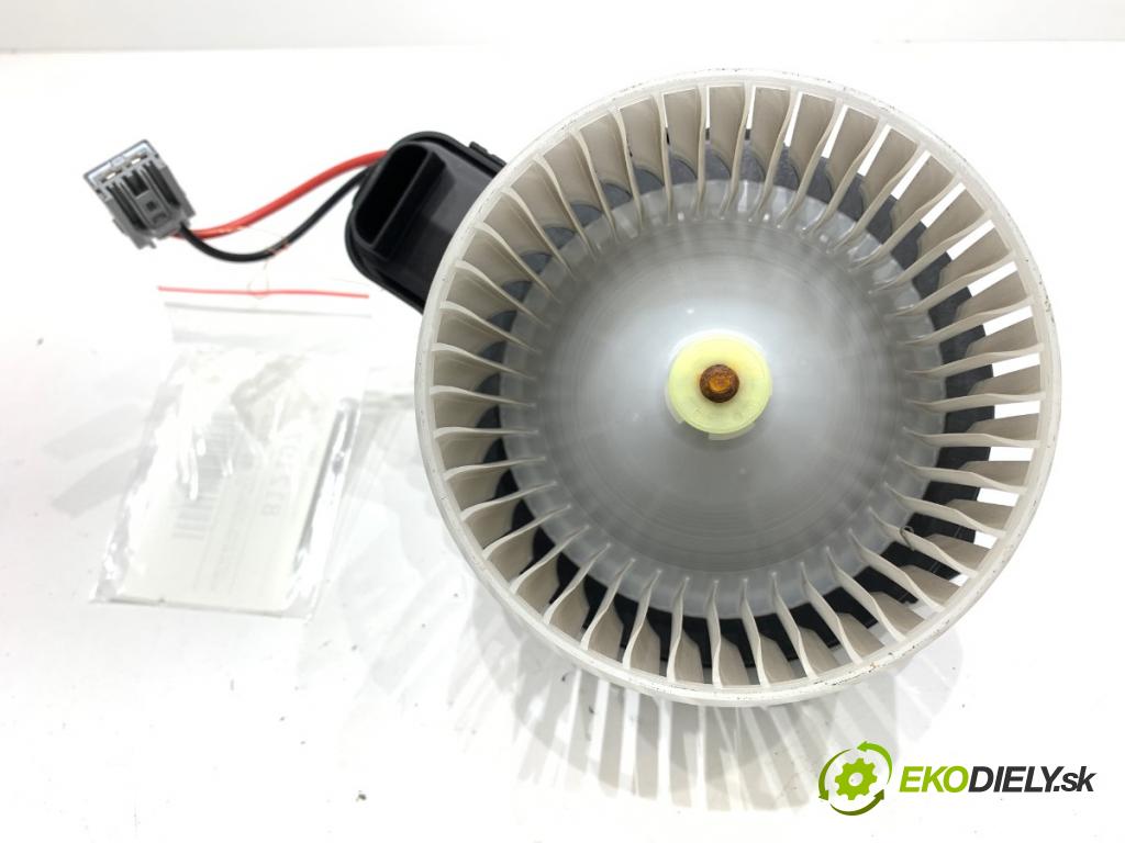 FORD FOCUS IV liftback 2019 88 kW 1.5 EcoBlue 1499 topení EB1D2B2PAA03