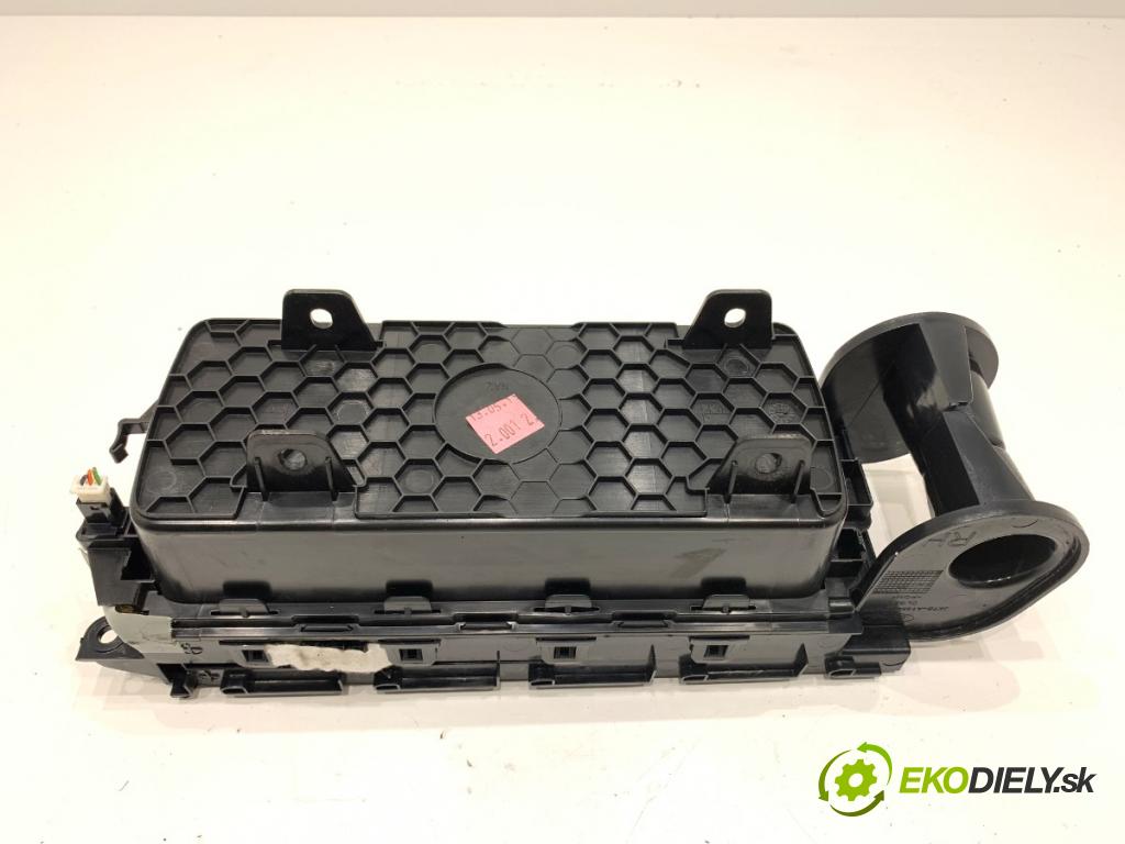 FORD FOCUS IV liftback 2019 88 kW 1.5 EcoBlue 1499 Držiak na nápoje JX7B-A13560-A (Držiak (úchyt) na nápoje)