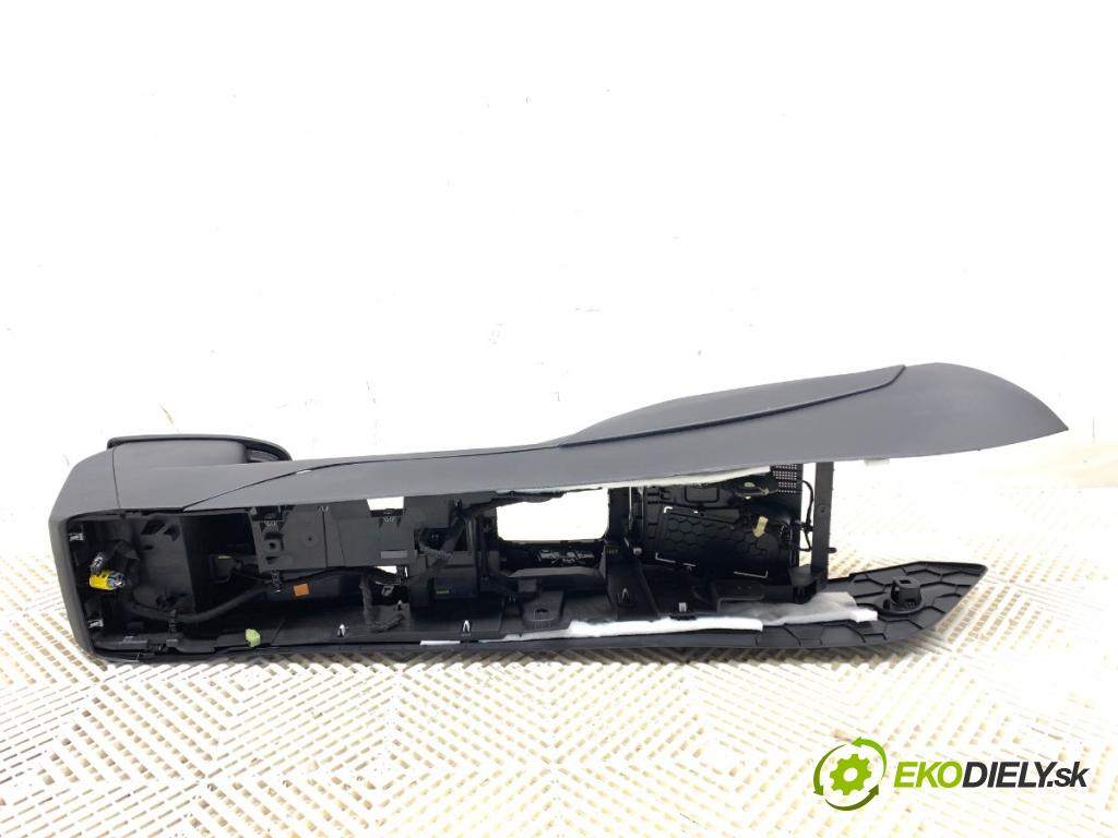 FORD FOCUS IV liftback 2019 88 kW 1.5 EcoBlue 1499 Tunel stredový  (Stredový tunel)