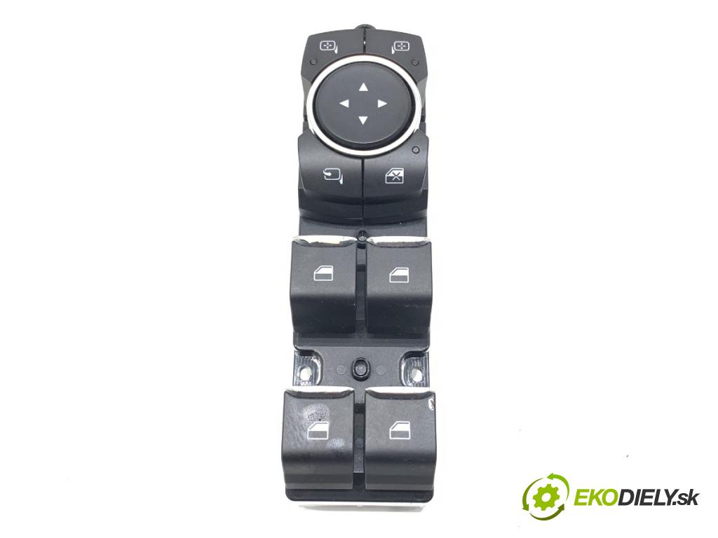 FORD FOCUS IV liftback 2019 88 kW 1.5 EcoBlue 1499 Prepínač okien H1BT-14540-DC (Prepínacie páčky pod volantom)