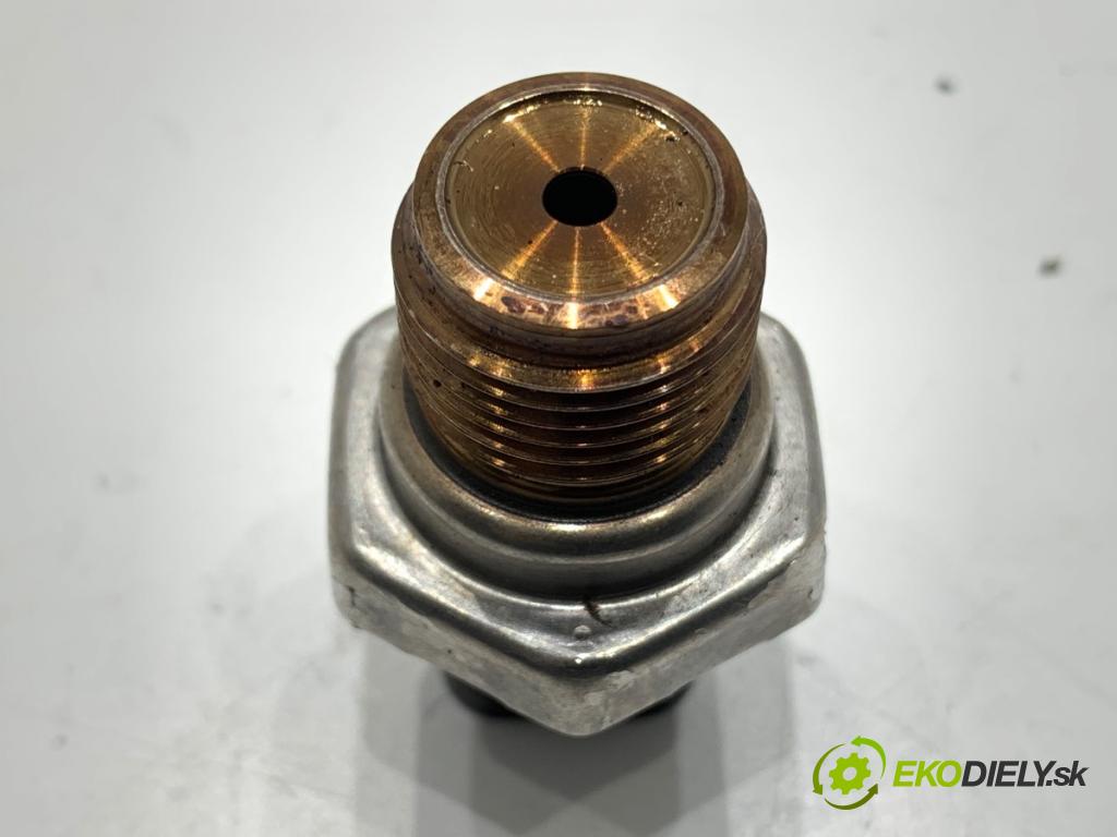 FORD FOCUS IV liftback 2019 88 kW 1.5 EcoBlue 1499 Snímač tlaku paliva 9826744680 (Snímač)