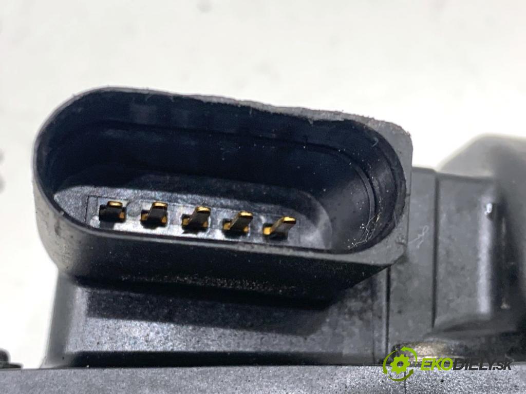 AUDI A6 C7 sedan 2011 180 kW 3.0 TDI quattro 2967 Škrtiaca klapka 059129593H (Škrtiaca klapka)