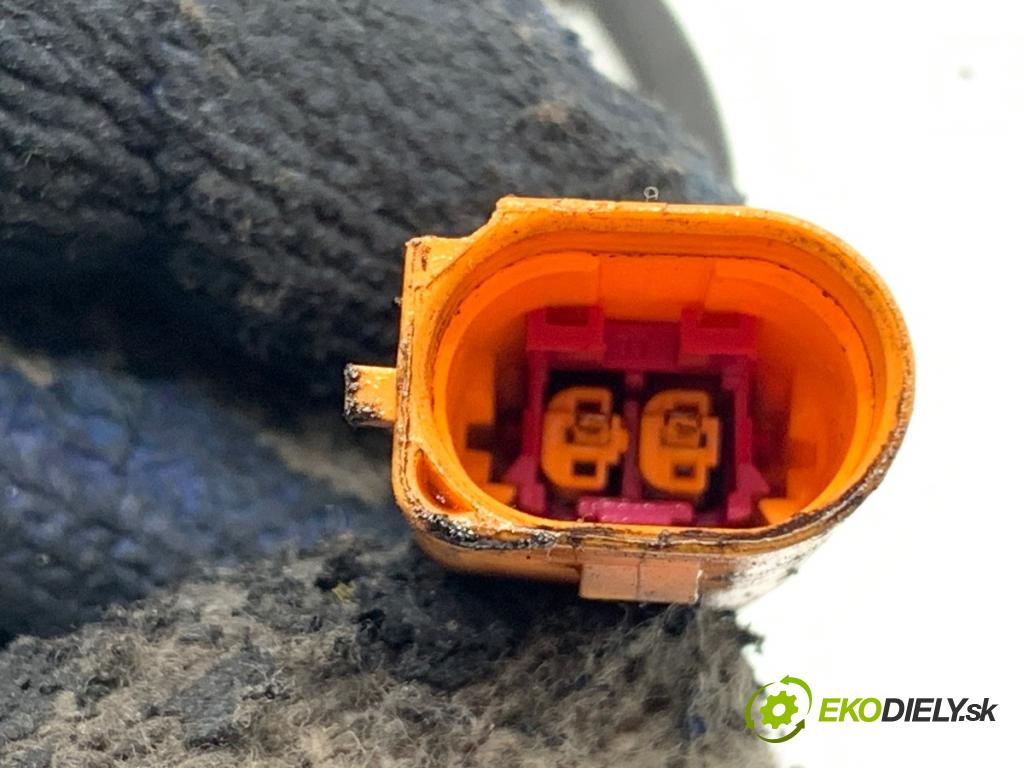 AUDI A6 C7 sedan 2011 180 kW 3.0 TDI quattro 2967 Snímač teploty spalín 8K0906088A (Snímač)