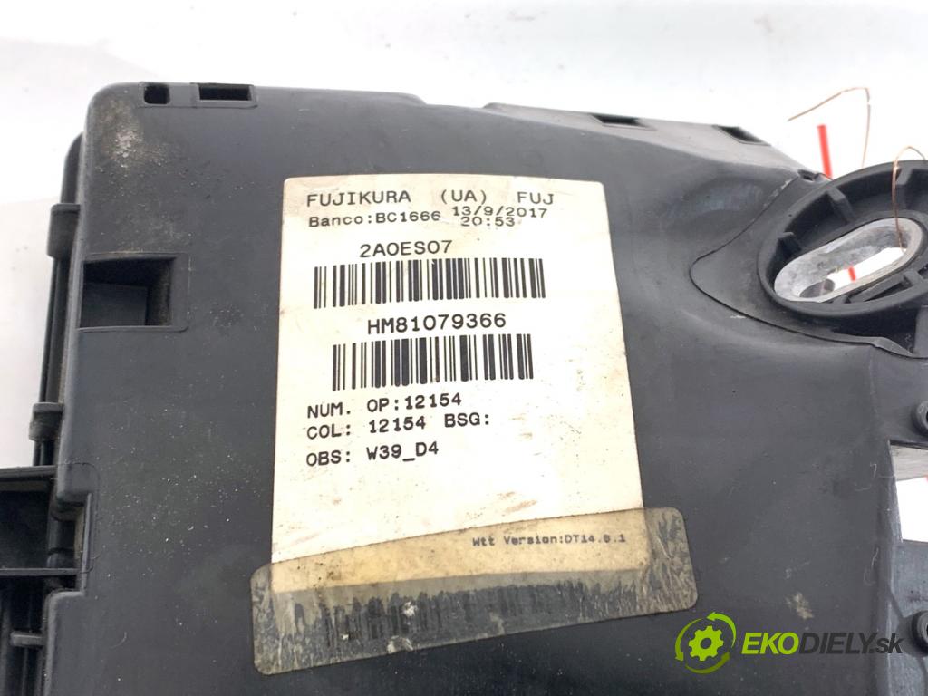 VW TOURAN nadwozie wielkoprzestrzenne (MPV) 2017 132 kW 1.8 TSI 1798 skříňka poistková 5Q0907361D (Pojistková skříňka)