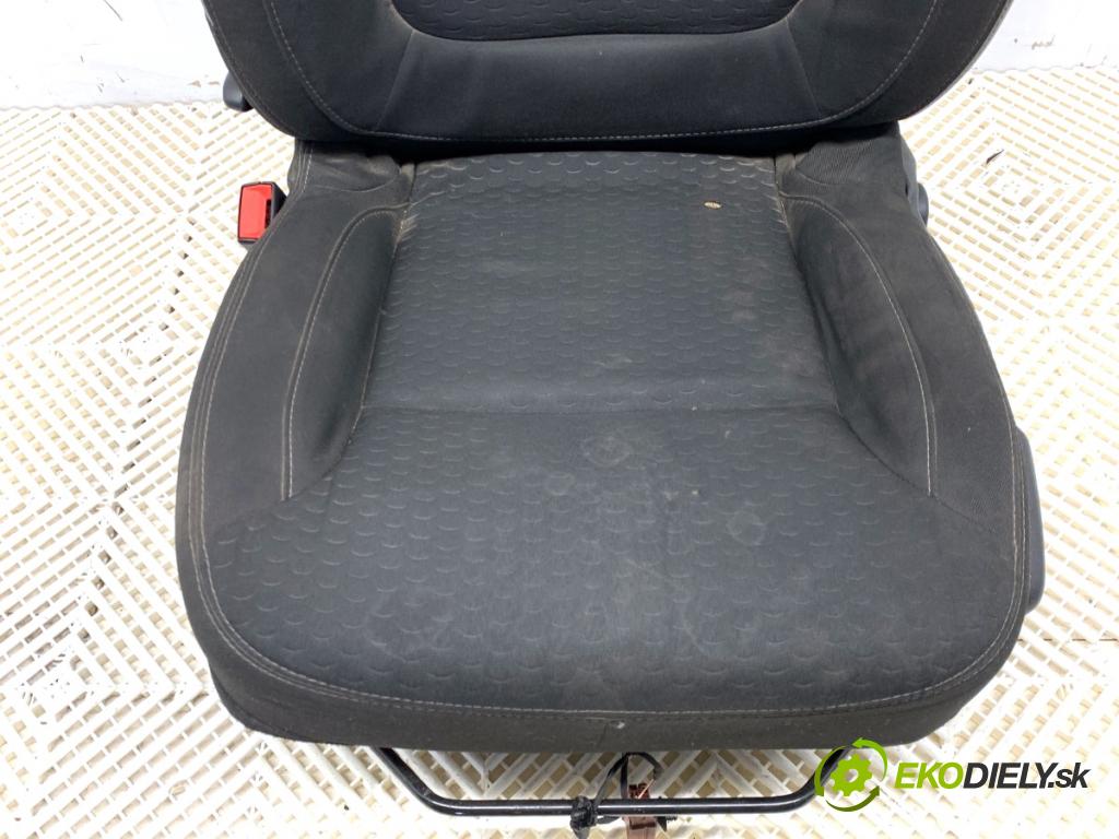 OPEL VIVARO B Autobus 2019 89 kW 1.6 CDTI (06) 1598 Sedadlo ľavy predný